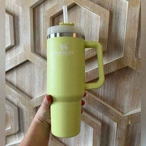 NEW - Stanley Travel Tumbler Citron
